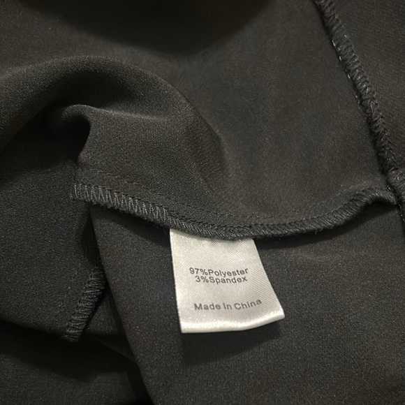 Black Faye Blouse
POMANDER PLACE - Picture 11 of 14